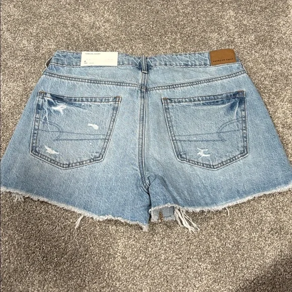 NWT American Eagle Low Rise Tomgirl Shorts - Picture 3 of 3